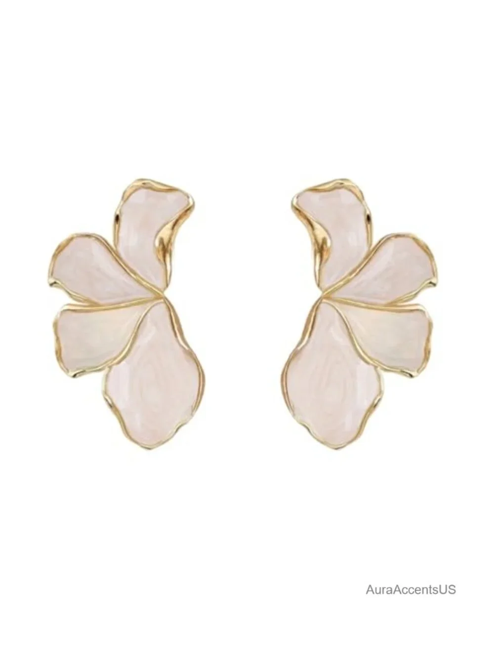 White Flower Dangle Earrings Chunky Gold Statement Floral Drop Vintage Jewelry